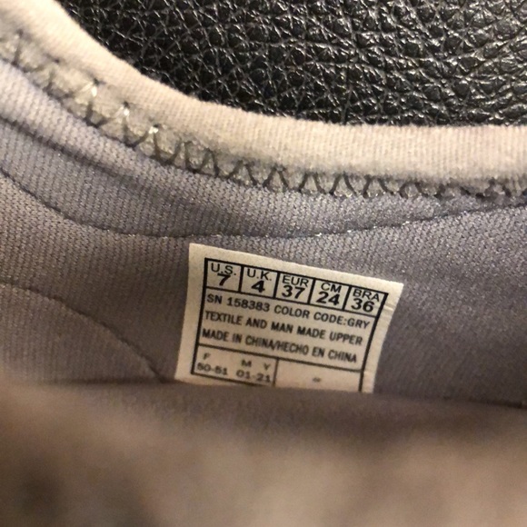 Sketchers relaxed fit luxe foam grey size 7 - Picture 7 of 7